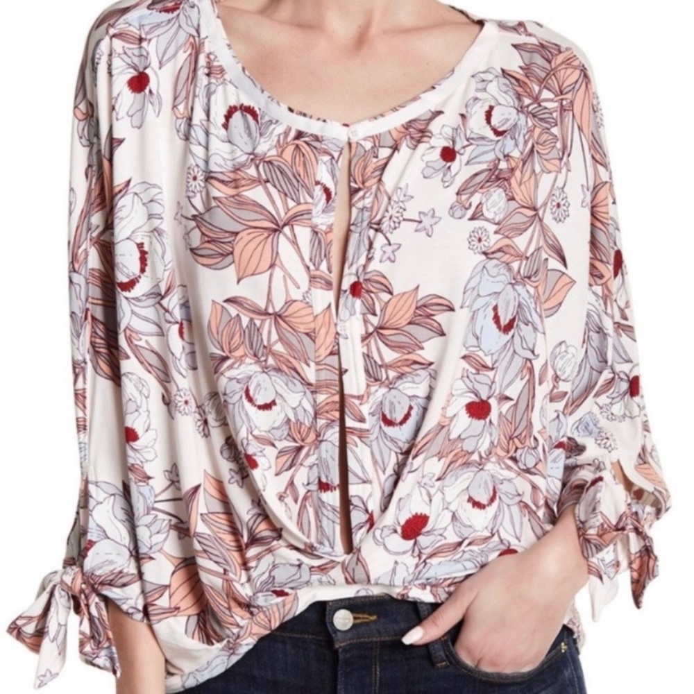 Free People Floral Dolman Keepin On Blouse - Picture 2 of 9